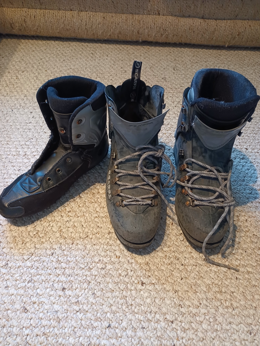Scarpa Men's Mountaineering Boots Size 11